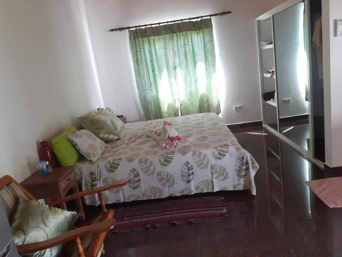 Corner Bay Apartments Beau Vallon,Mahe Victoria Esterno foto